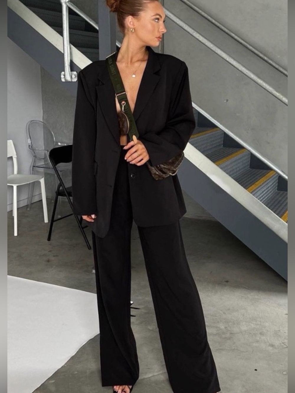 WHITE FOX Press Pause Black Wide Leg Split Hem Pants Size Medium NWT - Picture 4 of 12